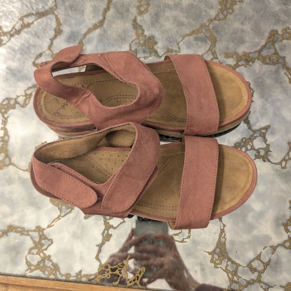 Natural Soul Dusty Rose Suede Sandals